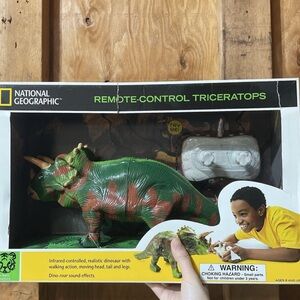 National Geographic 15” Triceratops Remote-Control Roar Sound New Rare Toy